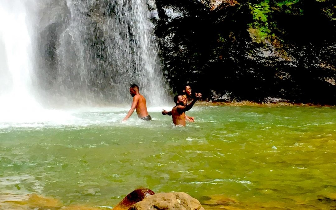 Hike to and Picknick at Syndicate (Milton) Falls: